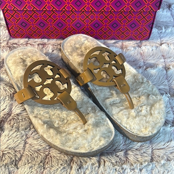 Tory Burch Shoes - Tory Burch Tan Sandals Classic Thong Style